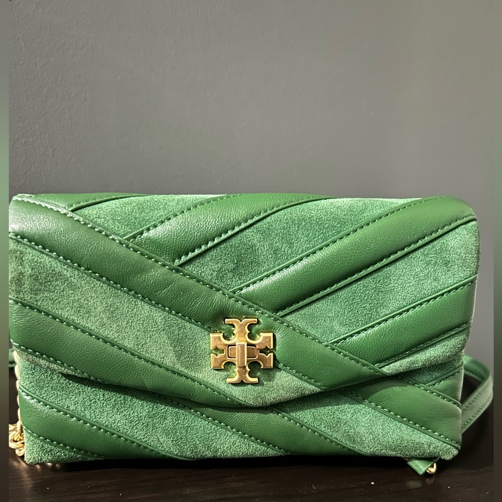 Tory Burch Wallet Cross Body bag